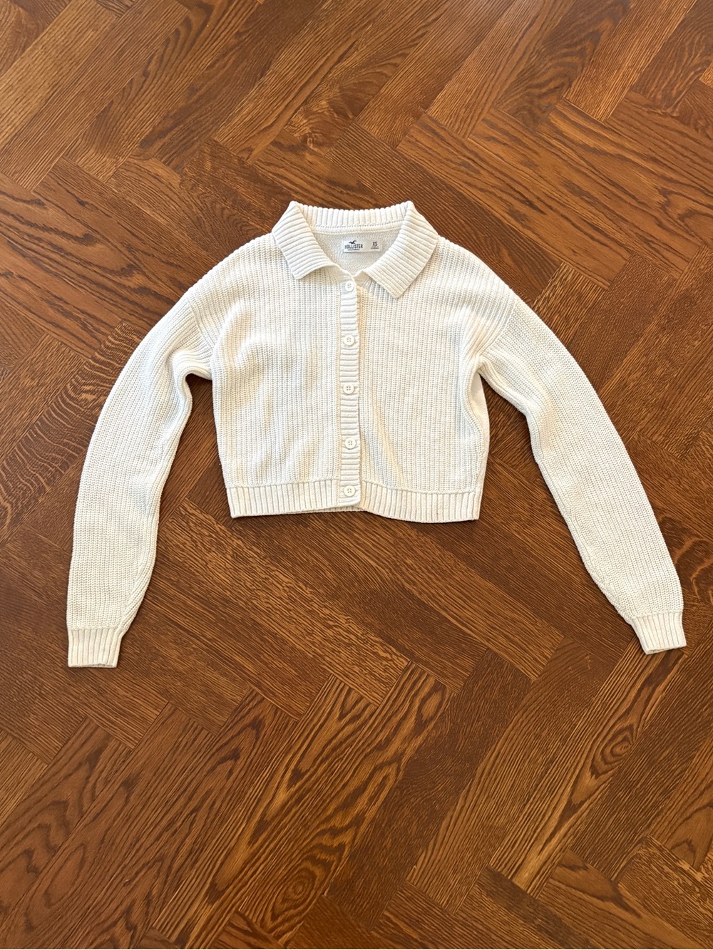 Hollister White Cropped Collared Button-Front Cardigan